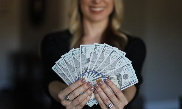 Jak zarabiać w mediach?