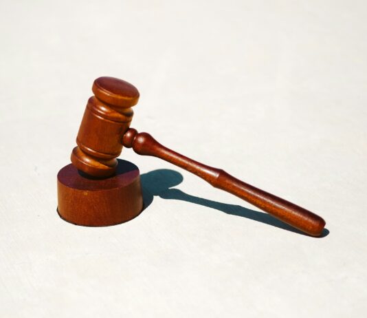 Czy sprawy frankowe da się załatwić ze wsparciem dobrego adwokata